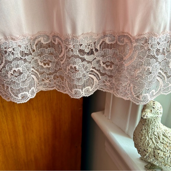 Vintage Ashley Taylor Lace Trimmed Half Slip - Picture 6 of 6